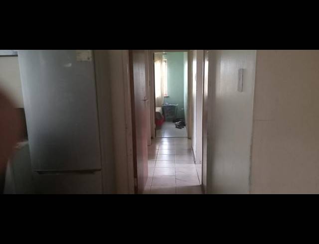 3 BEDROOM HOUSE FOR SALE IN NGWELEZANA